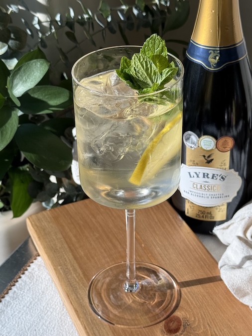Hugo Spritz Mocktail